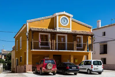 Cuenca abre consulta para ordenanza contra la prostitución