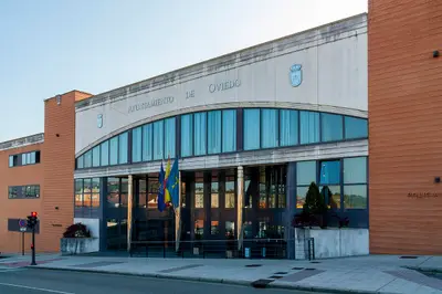Segovia aprueba 80.000 euros para Policía Local y Bomberos