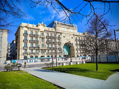 Santander culmina integración de Webster Bank en Cantabria