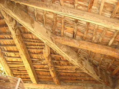 Pueblos negros de Guadalajara: arquitectura singular en la serranía